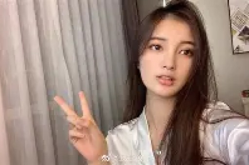 刘晓庆五一公益现身河南零报酬助力文旅宣传引热议